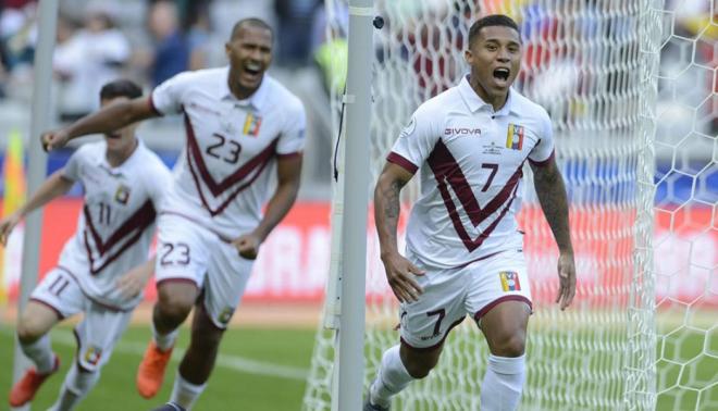 8E8037FB-4688-42E9-9E1B-433874577B82