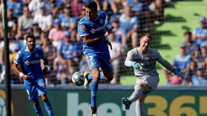 26784ED5-29CF-4195-A49E-A3E23457B1EF